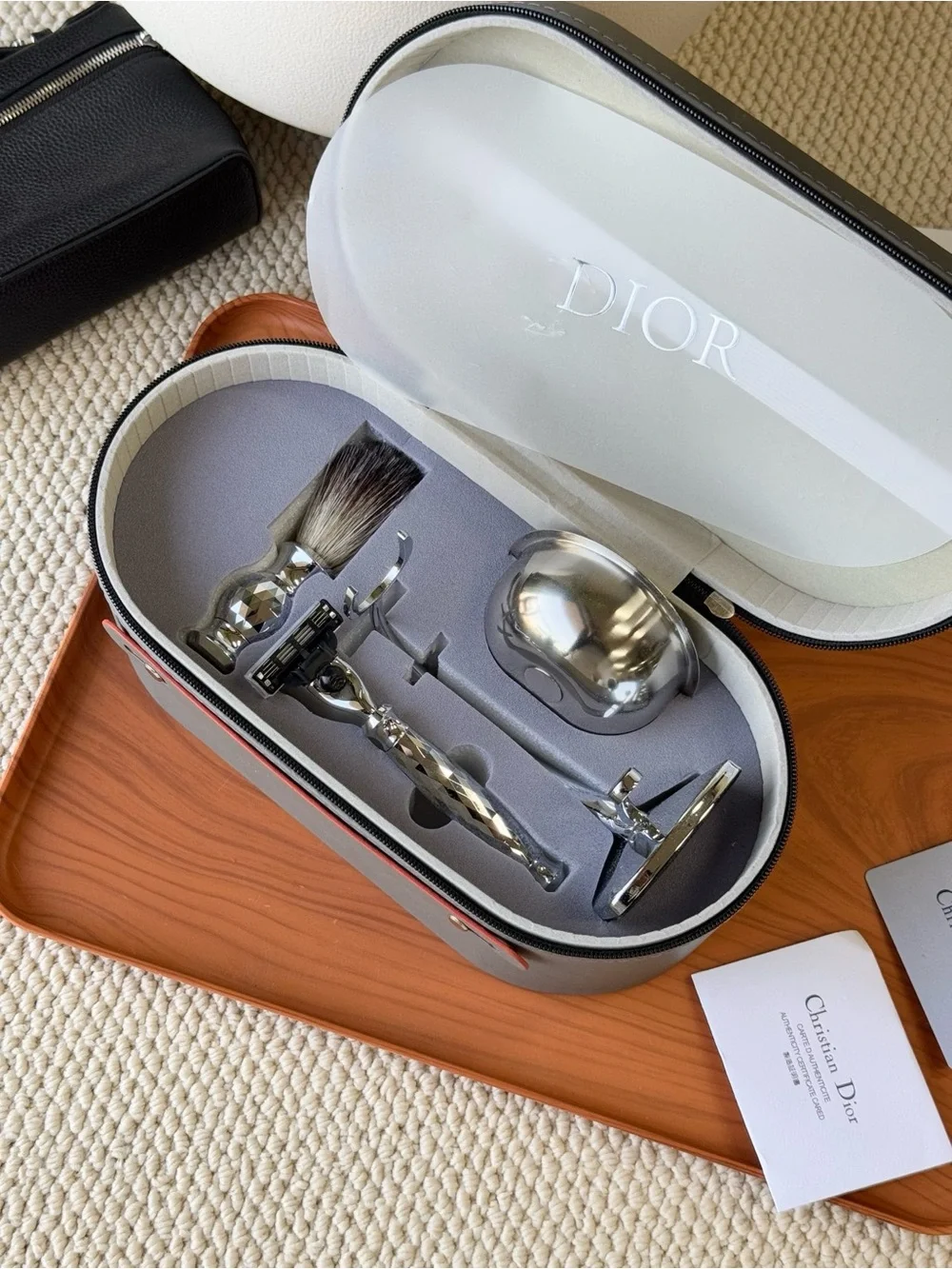 Dior Men's Shaving Set in Light Gray and Silver